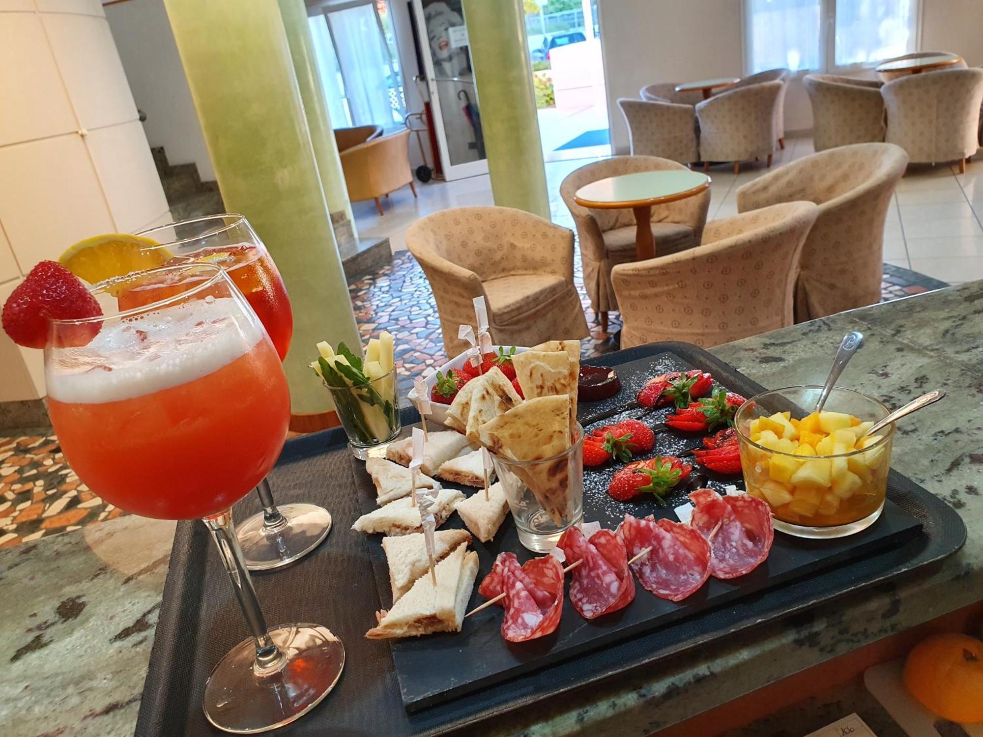 Dependance Hotel Marina ริชโชเน ภายนอก รูปภาพ
